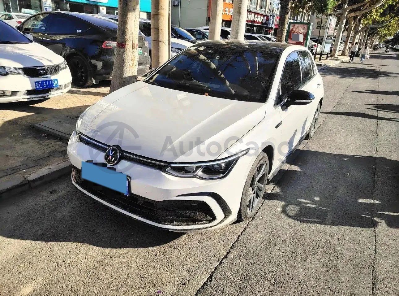 VOLKSWAGEN GOLF