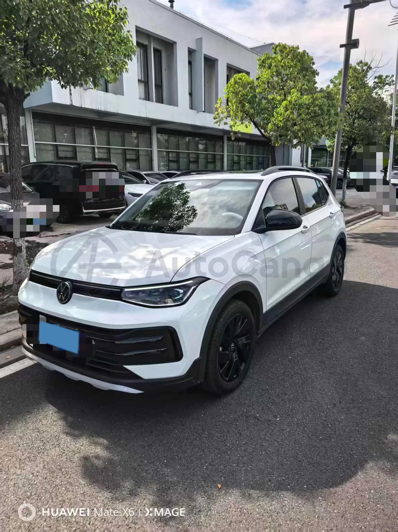 VOLKSWAGEN THARU